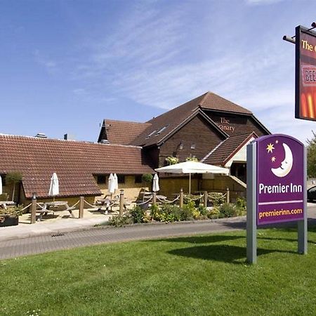 Premier Inn Peterborough - Ferry Meadows Dış mekan fotoğraf