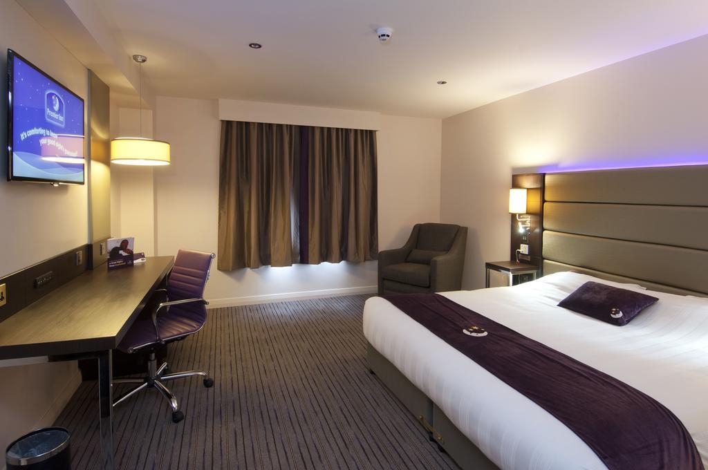 Premier Inn Peterborough - Ferry Meadows Dış mekan fotoğraf