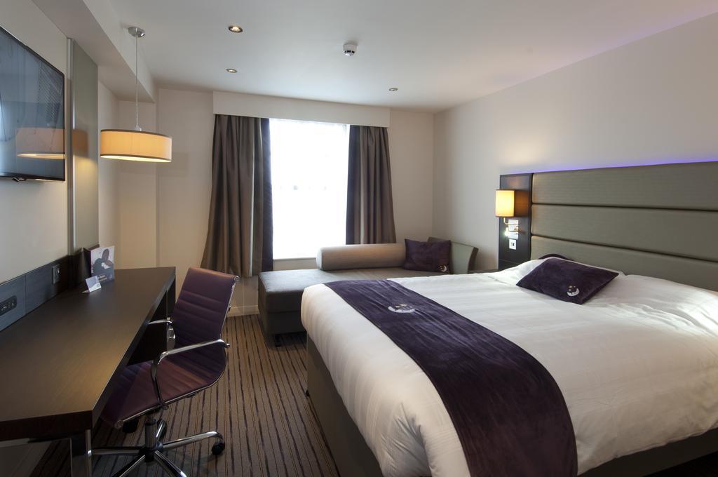 Premier Inn Peterborough - Ferry Meadows Dış mekan fotoğraf