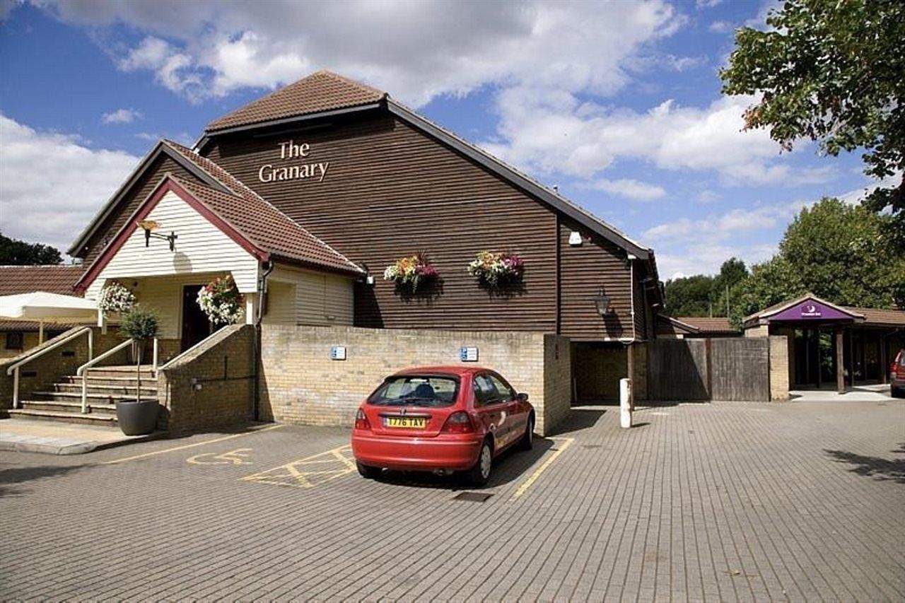 Premier Inn Peterborough - Ferry Meadows Dış mekan fotoğraf